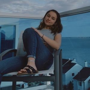 Meet your Posher, Taylor